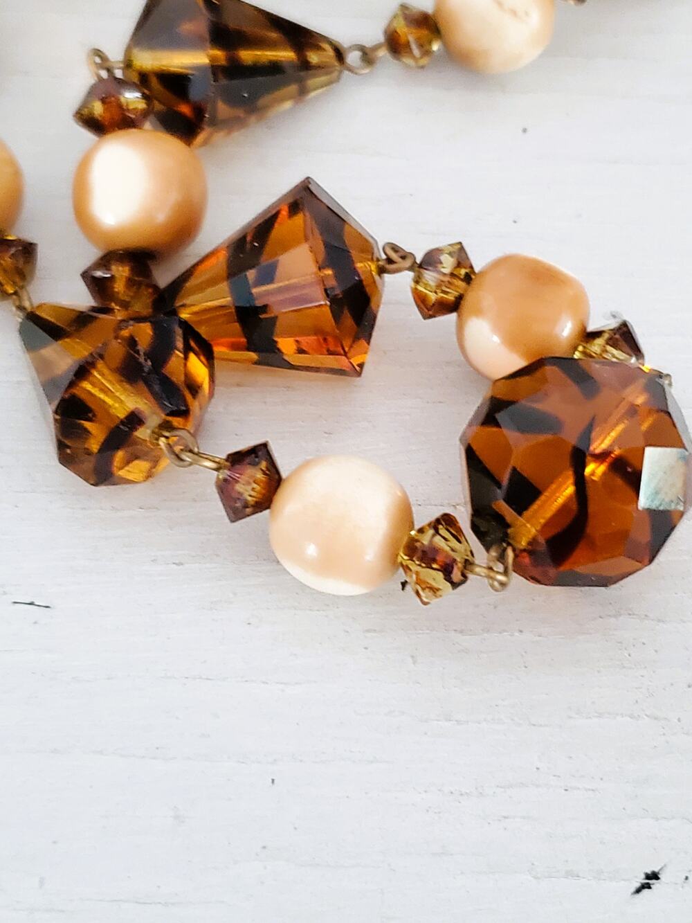 Vintage Tortoise Shell Geometric Pattern Glass Bead Choker Necklace
